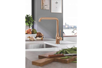 Смеситель для кухни GROHE Essence New 30270DL0 высокий излив бронза